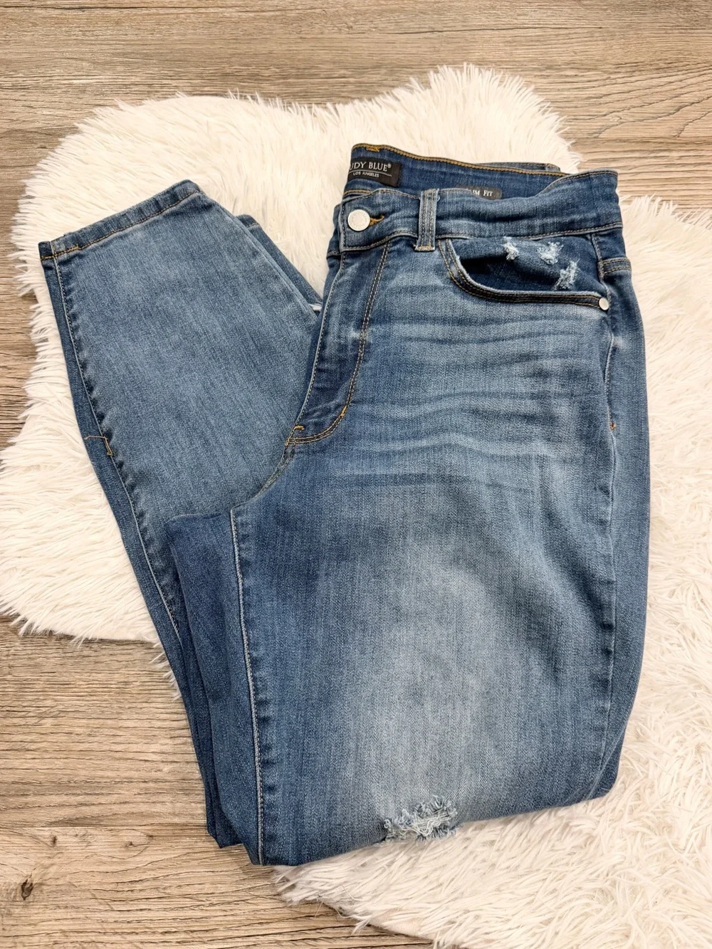 Judy Blue Slim Fit Jeans 14W Distressed